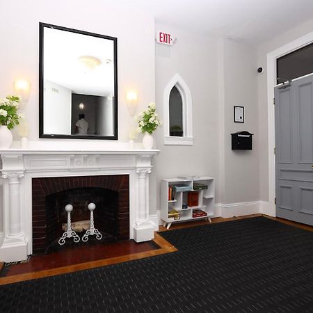 Stylish Newbury Street Studio, #11 Boston Eksteriør billede