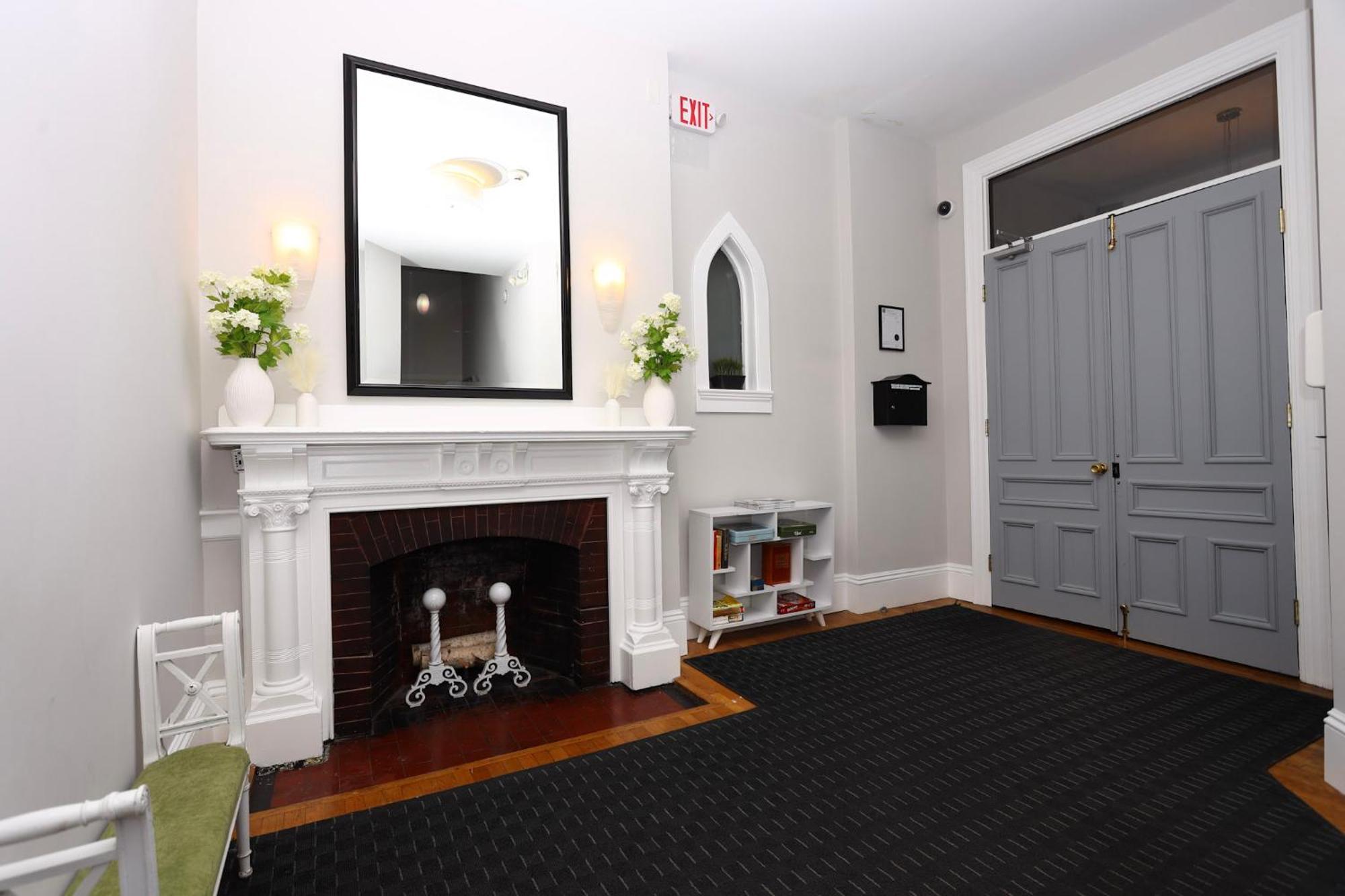 Stylish Newbury Street Studio, #11 Boston Eksteriør billede